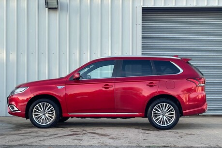 Mitsubishi Outlander 2.4h TwinMotor 13.8kWh Exceed SUV 5dr Petrol Plug-in Hybrid CVT 4WD Euro 6  4