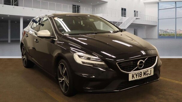 Volvo V40 2.0 D3 R-Design Pro Hatchback 5dr Diesel Auto Euro 6 (s/s) (150 ps) Service History