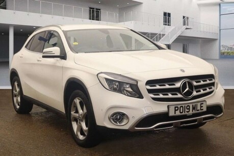 Mercedes-Benz GLA 2.1 GLA200d Sport (Executive) SUV 5dr Diesel 7G-DCT Euro 6 (s/s) (136 ps)