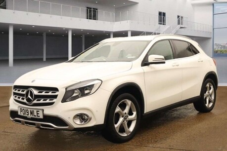 Mercedes-Benz GLA 2.1 GLA200d Sport (Executive) SUV 5dr Diesel 7G-DCT Euro 6 (s/s) (136 ps) 3