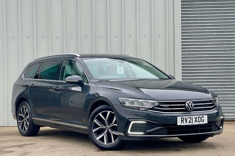 Volkswagen Passat 1.4 TSI 13kWh GTE Estate 5dr Petrol Plug-in Hybrid DSG Euro 6 (s/s) (218 ps