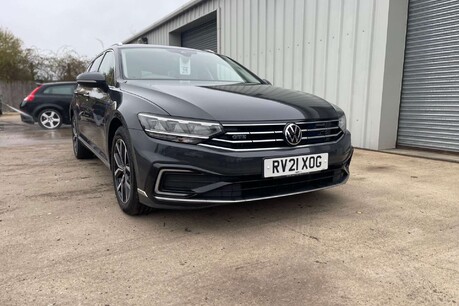 Volkswagen Passat 1.4 TSI 13kWh GTE Estate 5dr Petrol Plug-in Hybrid DSG Euro 6 (s/s) (218 ps 9