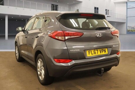 Hyundai TUCSON 1.7 CRDi Blue Drive SE Nav SUV 5dr Diesel DCT Euro 6 (s/s) (141 ps) 4