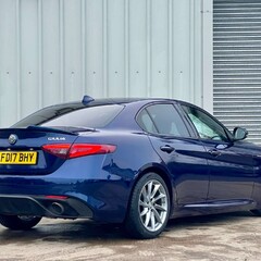 Alfa Romeo Giulia 2.0T Veloce Saloon 4dr Petrol Auto Euro 6 (s/s) (280 ps) 7