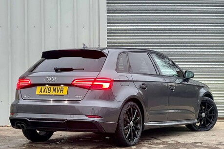 Audi A3 1.5 TFSI CoD Black Edition Sportback 5dr Petrol Manual Euro 6 (s/s) (150 ps 7