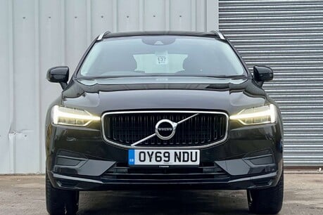 Volvo XC60 2.0 B4 MHEV Momentum SUV 5dr Diesel Hybrid Auto AWD Euro 6 (s/s) (197 ps) 2