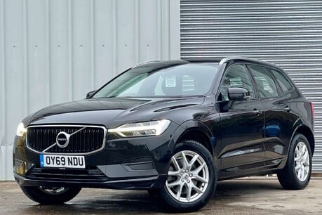 Volvo XC60 2.0 B4 MHEV Momentum SUV 5dr Diesel Hybrid Auto AWD Euro 6 (s/s) (197 ps) 3