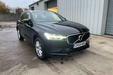 Volvo XC60 2.0 B4 MHEV Momentum SUV 5dr Diesel Hybrid Auto AWD Euro 6 (s/s) (197 ps) 9