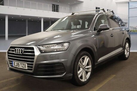 Audi Q7 3.0 TDI V6 45 S line SUV 5dr Diesel Tiptronic quattro Euro 6 (s/s) (231 ps) 3