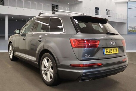 Audi Q7 3.0 TDI V6 45 S line SUV 5dr Diesel Tiptronic quattro Euro 6 (s/s) (231 ps) 4