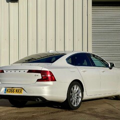 Volvo S90 2.0 D4 Momentum Saloon 4dr Diesel Auto Euro 6 (s/s) (190 ps) 7