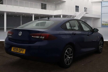 Vauxhall Insignia 1.6 Turbo D ecoTEC Design Nav Grand Sport 5dr Diesel Manual Euro 6 (s/s) (1 6