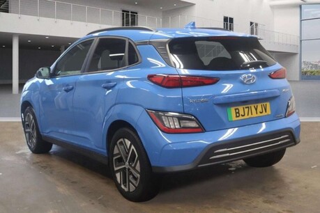 Hyundai KONA 64kWh Premium SUV 5dr Electric Auto (10.5kW Charger) (204 ps) 4