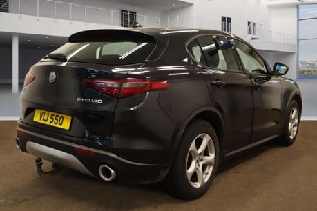 Alfa Romeo Stelvio 2.2 TD Super SUV 5dr Diesel Auto Q4 AWD Euro 6 (s/s) (210 ps) 5