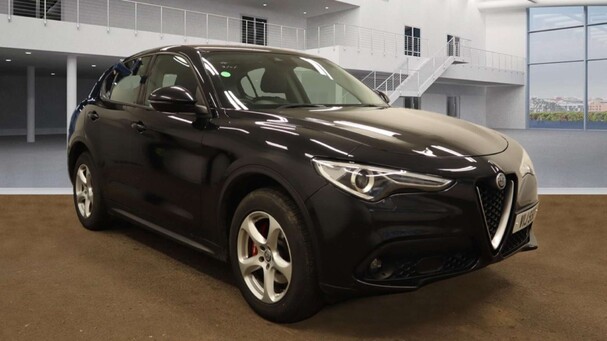 Alfa Romeo Stelvio 2.2 TD Super SUV 5dr Diesel Auto Q4 AWD Euro 6 (s/s) (210 ps) Service History