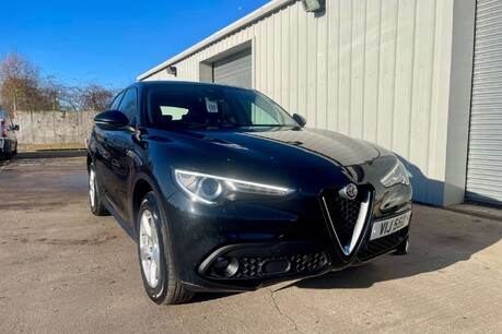 Alfa Romeo Stelvio 2.2 TD Super SUV 5dr Diesel Auto Q4 AWD Euro 6 (s/s) (210 ps) 9