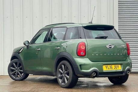 Mini Countryman 2.0 Cooper SD SUV 5dr Diesel Manual Euro 5 (s/s) (143 ps) 5