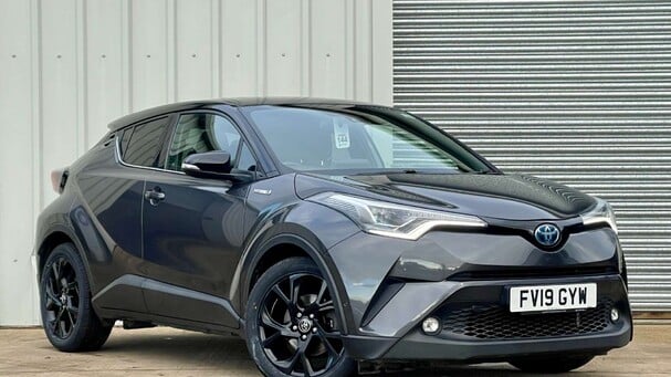 Toyota C-HR 1.8 VVT-h Dynamic SUV 5dr Petrol Hybrid CVT Euro 6 (s/s) (122 ps) Service History