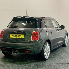 Mini Hatch 2.0 Cooper SD Hatchback 5dr Diesel Auto Euro 6 (s/s) (170 ps) 7