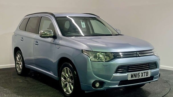 Mitsubishi Outlander 2.0h 12kWh GX4h SUV 5dr Petrol Plug-in Hybrid CVT 4WD Euro 5 (s/s) (200 ps) Service History