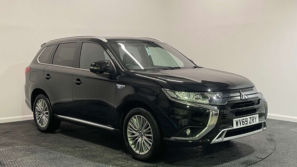 Mitsubishi Outlander 2.4h TwinMotor 13.8kWh Dynamic SUV 5dr Petrol Plug-in Hybrid CVT 4WD Euro 6 Service History