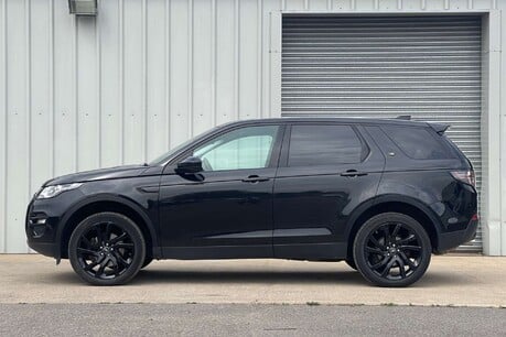 Land Rover Discovery Sport 2.0 Discovery Sport Black HSE TD4 Auto 4WD 5dr 6