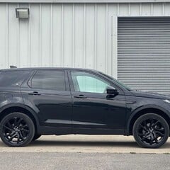 Land Rover Discovery Sport 2.0 Discovery Sport Black HSE TD4 Auto 4WD 5dr 7