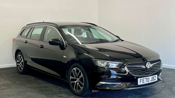 Vauxhall Insignia 1.6 Turbo D ecoTEC BlueInjection Design Sports Tourer 5dr Diesel Manual Eur Service History