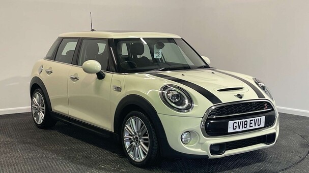 Mini Hatch 2.0 Cooper S Hatchback 5dr Petrol Steptronic Euro 6 (s/s) (192 ps) Service History