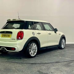 Mini Hatch 2.0 Cooper S Hatchback 5dr Petrol Steptronic Euro 6 (s/s) (192 ps) 7