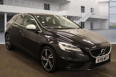 Volvo V40 2.0 D2 R-Design Pro Hatchback 5dr Diesel Manual Euro 6 (s/s) (120 ps)