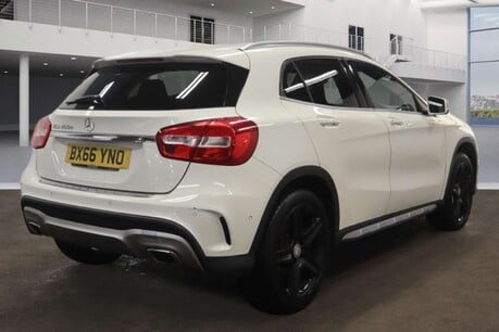 Mercedes-Benz GLA 2.1 GLA200d AMG Line (Executive) SUV 5dr Diesel 7G-DCT Euro 6 (s/s) (136 ps 5