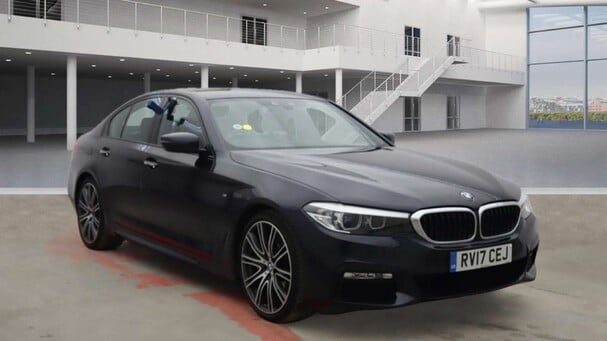 BMW 5 Series 3.0 530d M Sport Saloon 4dr Diesel Auto xDrive Euro 6 (s/s) (265 ps) Service History