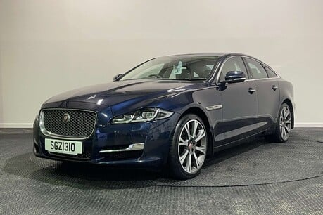 Jaguar XJ 3.0d V6 Portfolio Saloon 4dr Diesel Auto Euro 6 (s/s) (300 ps) 3