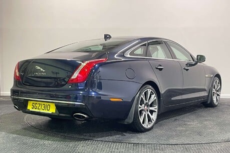 Jaguar XJ 3.0d V6 Portfolio Saloon 4dr Diesel Auto Euro 6 (s/s) (300 ps) 7