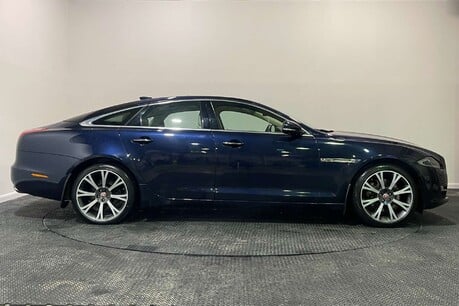 Jaguar XJ 3.0d V6 Portfolio Saloon 4dr Diesel Auto Euro 6 (s/s) (300 ps) 8