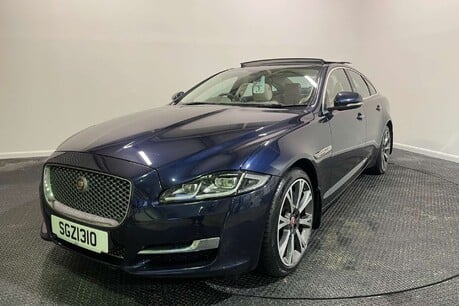 Jaguar XJ 3.0d V6 Portfolio Saloon 4dr Diesel Auto Euro 6 (s/s) (300 ps) 10