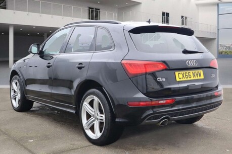 Audi Q5 2.0 TDI S line Plus SUV 5dr Diesel S Tronic quattro Euro 6 (s/s) (190 ps) 4