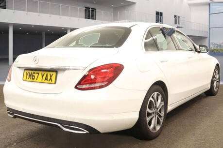 Mercedes-Benz C Class 1.6 C200d Sport Saloon 4dr Diesel G-Tronic+ Euro 6 (s/s) (136 ps) 5