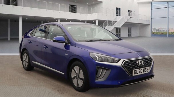 Hyundai IONIQ 1.6 h-GDi Premium Hatchback 5dr Petrol Hybrid DCT Euro 6 (s/s) (141 ps) Service History