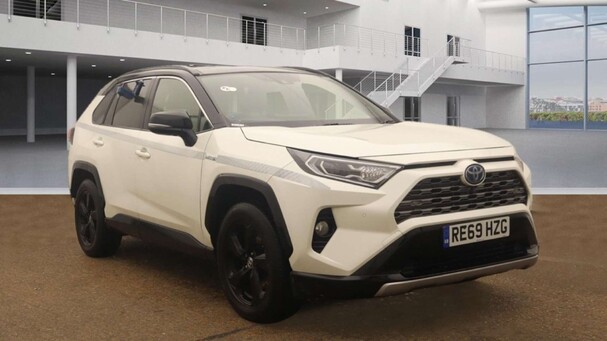 Toyota Rav4 2.5 VVT-h Dynamic SUV 5dr Petrol Hybrid CVT 4WD Euro 6 (s/s) (222 ps) Service History