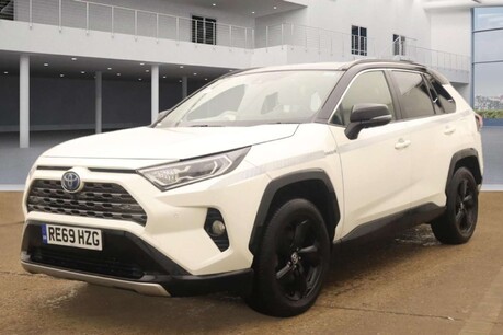 Toyota Rav4 2.5 VVT-h Dynamic SUV 5dr Petrol Hybrid CVT 4WD Euro 6 (s/s) (222 ps) 3