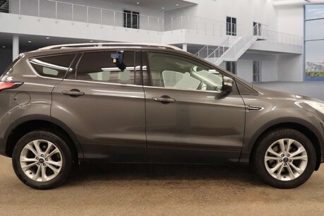 Ford Kuga 2.0 TDCi Titanium SUV 5dr Diesel Manual Euro 6 (s/s) (150 ps) 6