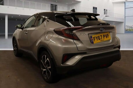 Toyota C-HR 1.8 VVT-h Dynamic SUV 5dr Petrol Hybrid CVT Euro 6 (s/s) (122 ps) 3