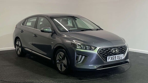 Hyundai IONIQ 1.6 h-GDi 1st Edition Hatchback 5dr Petrol Hybrid DCT Euro 6 (s/s) (141 ps) Service History