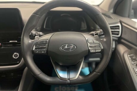 Hyundai IONIQ 1.6 h-GDi 1st Edition Hatchback 5dr Petrol Hybrid DCT Euro 6 (s/s) (141 ps) 46