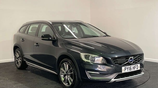 Volvo V60 2.4 D4 Lux Nav Estate 5dr Diesel Auto AWD Euro 6 (s/s) (190 ps) Service History