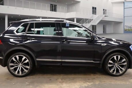 Volkswagen Tiguan 2.0 TDI BlueMotion Tech R-Line SUV 5dr Diesel Manual Euro 6 (s/s) (150 ps) 6