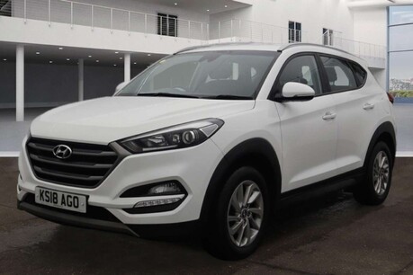 Hyundai TUCSON 1.6 GDi Blue Drive SE Nav SUV 5dr Petrol Manual Euro 6 (s/s) (132 ps) 3