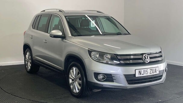 Volkswagen Tiguan 2.0 TDI BlueMotion Tech Match SUV 5dr Diesel Manual 4WD Euro 5 (s/s) (140 p Service History